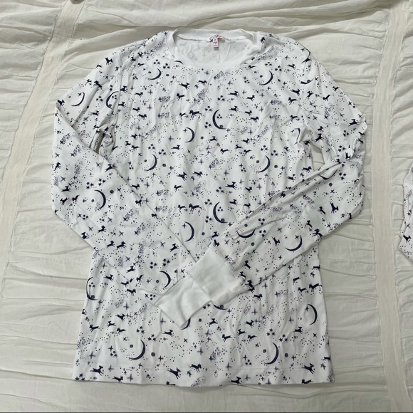 Giggle Mommy Pajama Set Holiday Pattern - Picture 4 of 6